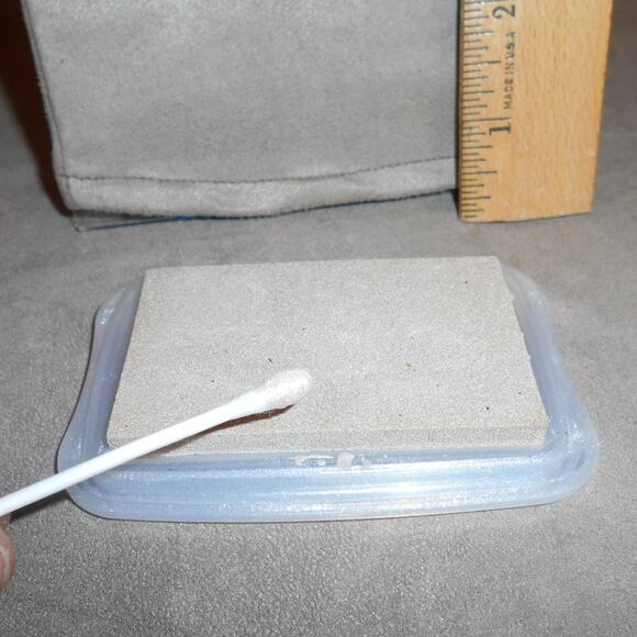 Scrapbook/Paper Crafting Lot: Brilliance Ink Pad, Fiskars Paper Edgers, Ribbon - Picture 5 of 9